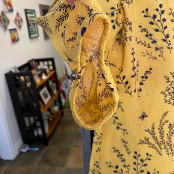 Marigold peasant shirt from Reitmans - Picture 5 of 11